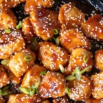 Knuspriges Sesam-Hähnchen mit klebriger Sauce 4 Knuspriges Sesam-Hähnchen mit klebriger Sauce
