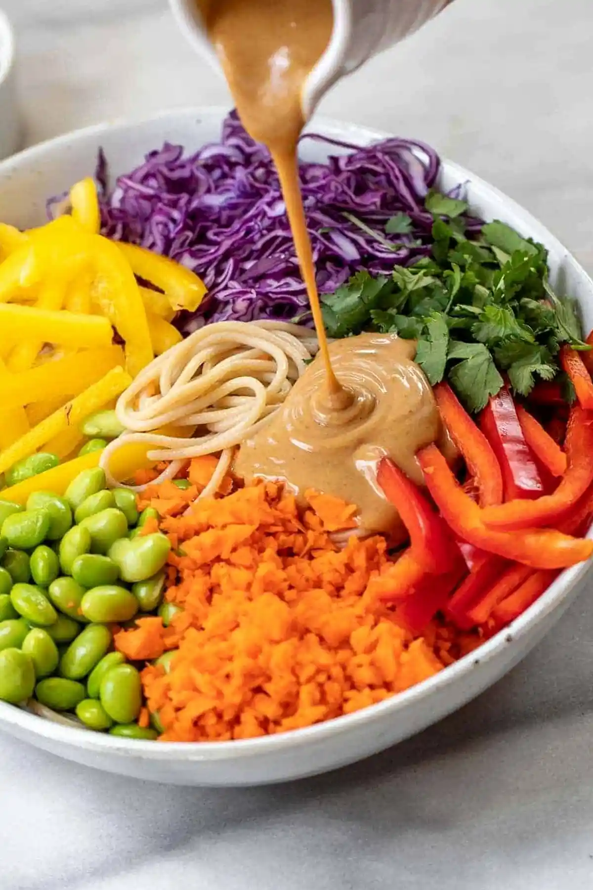Erfrischender Thailändischer Nudelsalat mit cremiger Erdnusssauce 3 Recipe image