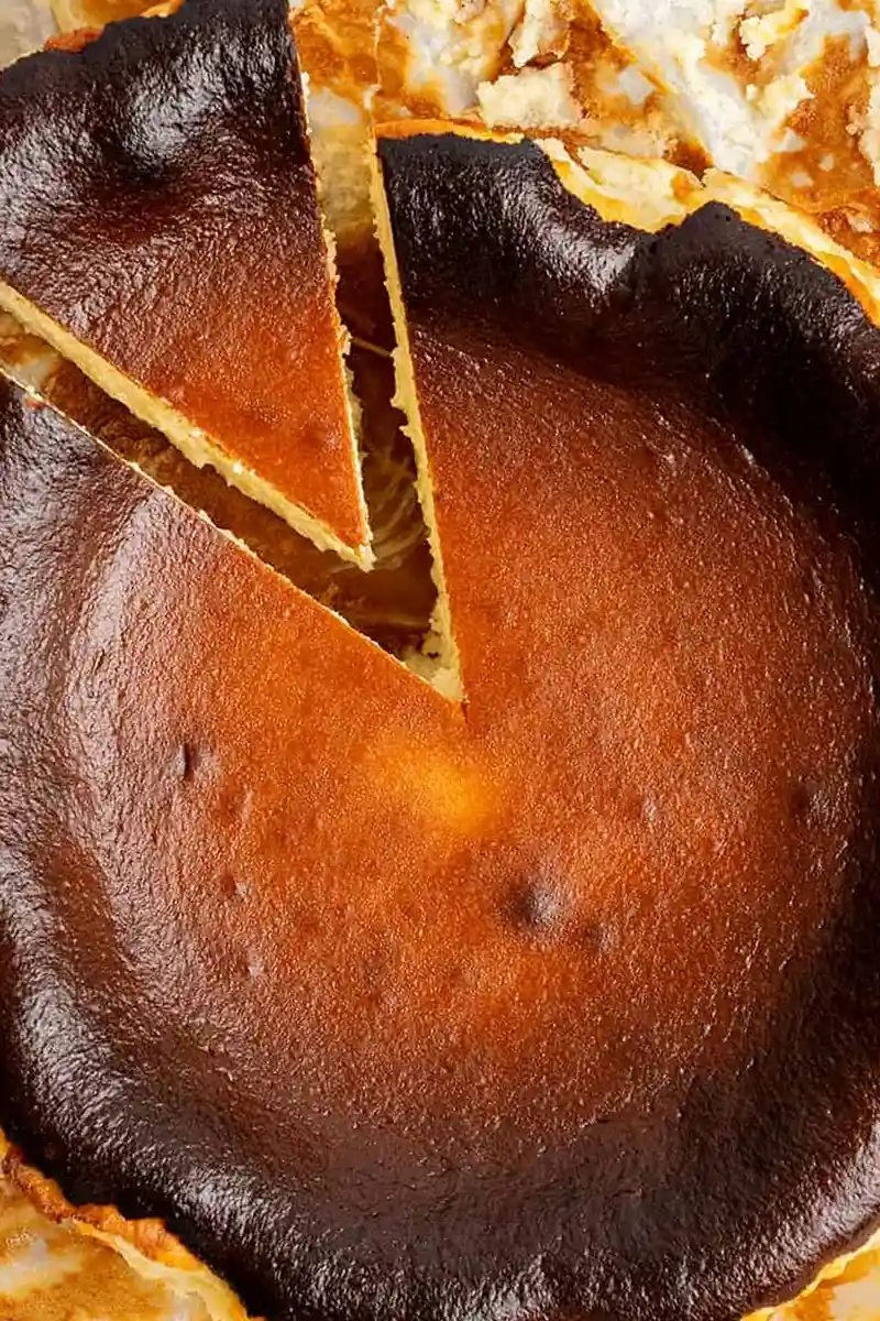 Cremiger Baskischer Burnt Cheesecake 3 Recipe image