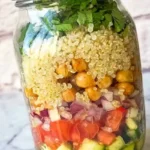Proteinreicher Kichererbsen-Quinoa-Salat 4 Proteinreicher Kichererbsen-Quinoa-Salat