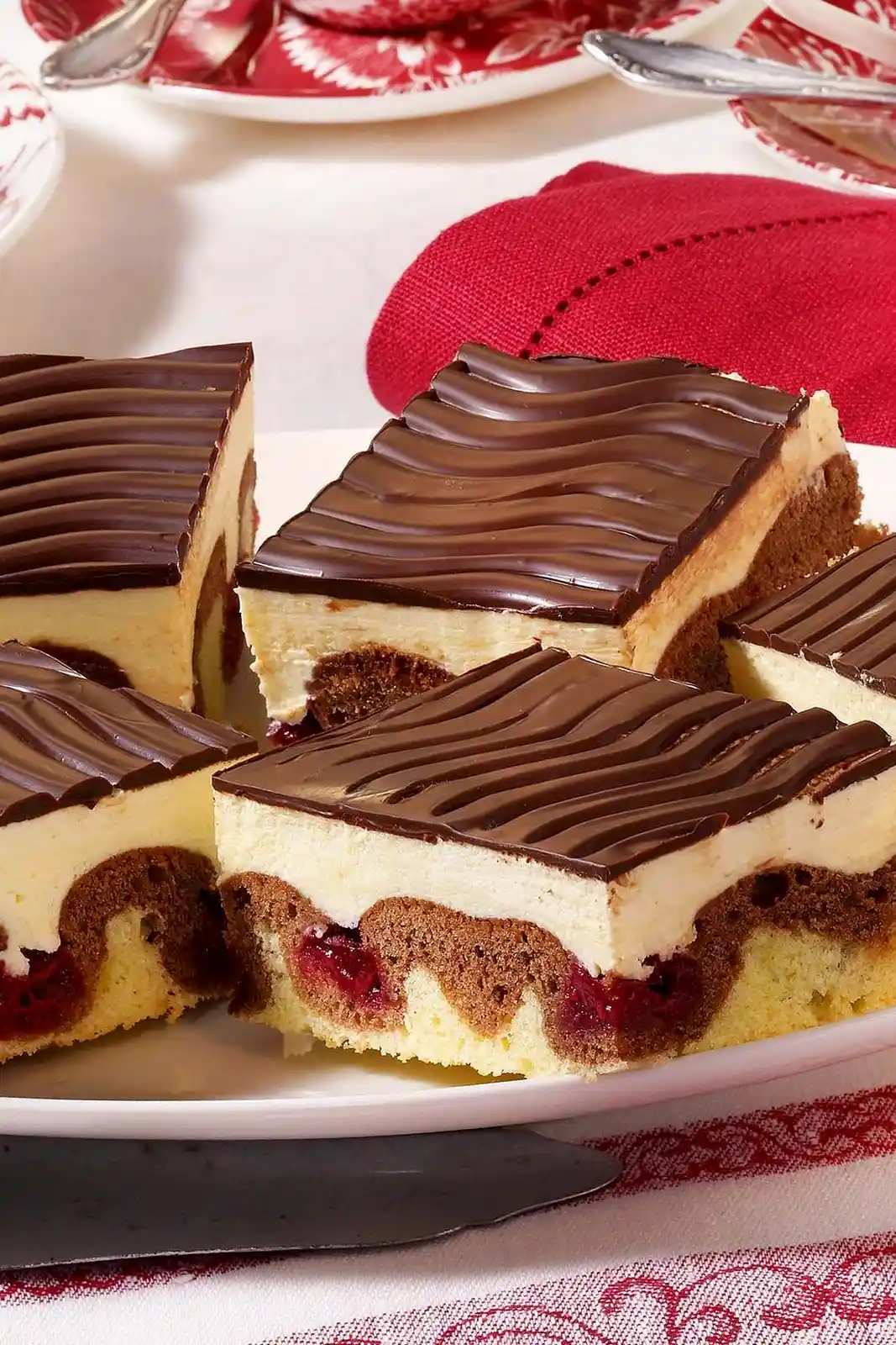 Klassische Donauwelle mit Kirschen und Buttercreme 3 Recipe image