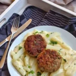Kohlrabigemüse in cremiger heller Soße mit Frikadellen und Spätzle 4 Kohlrabigemüse in cremiger heller Soße mit Frikadellen und Spätzle