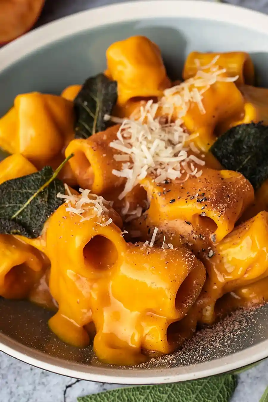 Cremige Kürbis-Pasta mit Parmesan-Note 3 Recipe image