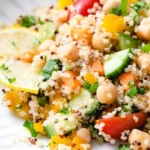Zitroniger Quinoa-Kichererbsensalat mit frischem Gemüse 4 Zitroniger Quinoa-Kichererbsensalat mit frischem Gemüse