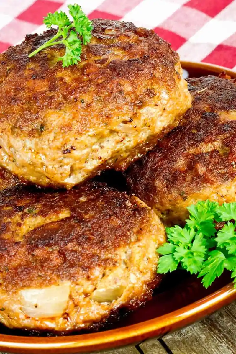 Traditionelle deutsche Frikadellen 3 Recipe image