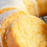 Saftiger Zitronen-Joghurt-Kuchen: Ein einfaches Rezept 4 Saftiger Zitronen-Joghurt-Kuchen: Ein einfaches Rezept