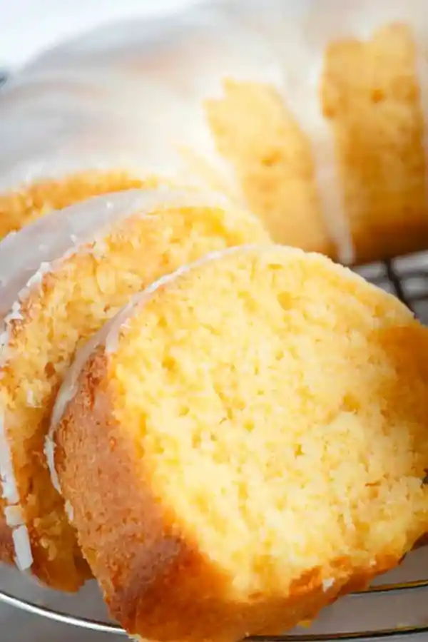 Saftiger Zitronen-Joghurt-Kuchen: Ein einfaches Rezept 3 Recipe image