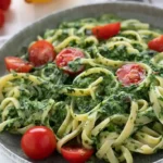 Pasta mit Rahmspinat-Frischkäse-Sauce und Tomaten 4 Pasta mit Rahmspinat-Frischkäse-Sauce und Tomaten
