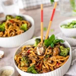 Schnelle Asianudeln mit Erdnusssauce 4 Schnelle Asianudeln mit cremiger Erdnusssauce