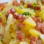 Herzhafter warmer Kartoffelsalat mit rauchigem Aroma 4 Herzhafter warmer Kartoffelsalat mit rauchigem Aroma