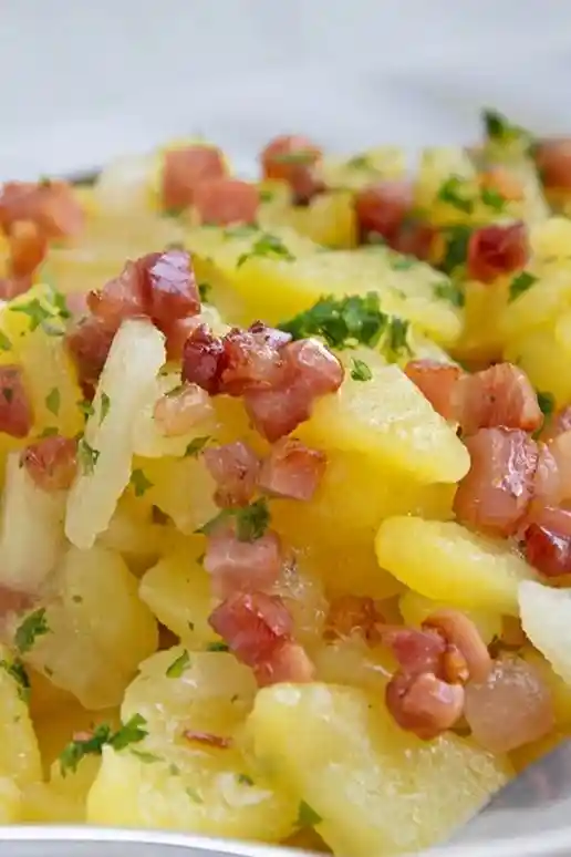 Herzhafter warmer Kartoffelsalat mit rauchigem Aroma 3 Recipe image