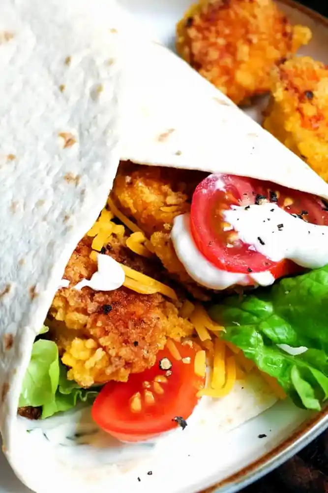 Knusprige Chicken-Nuggets-Wraps für den schnellen Genuss 3 Knusprige Chicken-Nuggets-Wraps für den schnellen Genuss