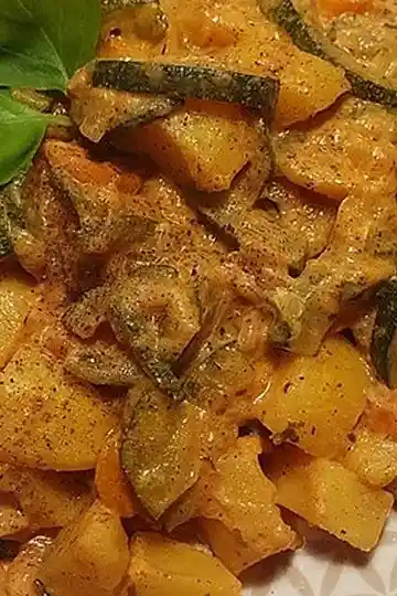 Herzhafte Kartoffel-Karotten-Zucchini-Pfanne 3 Herzhafte Kartoffel-Karotten-Zucchini-Pfanne