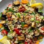 Quinoa-Salat mit gerösteten Auberginen und Cherry-Tomaten 4 Quinoa-Salat mit gerösteten Auberginen und Cherry-Tomaten