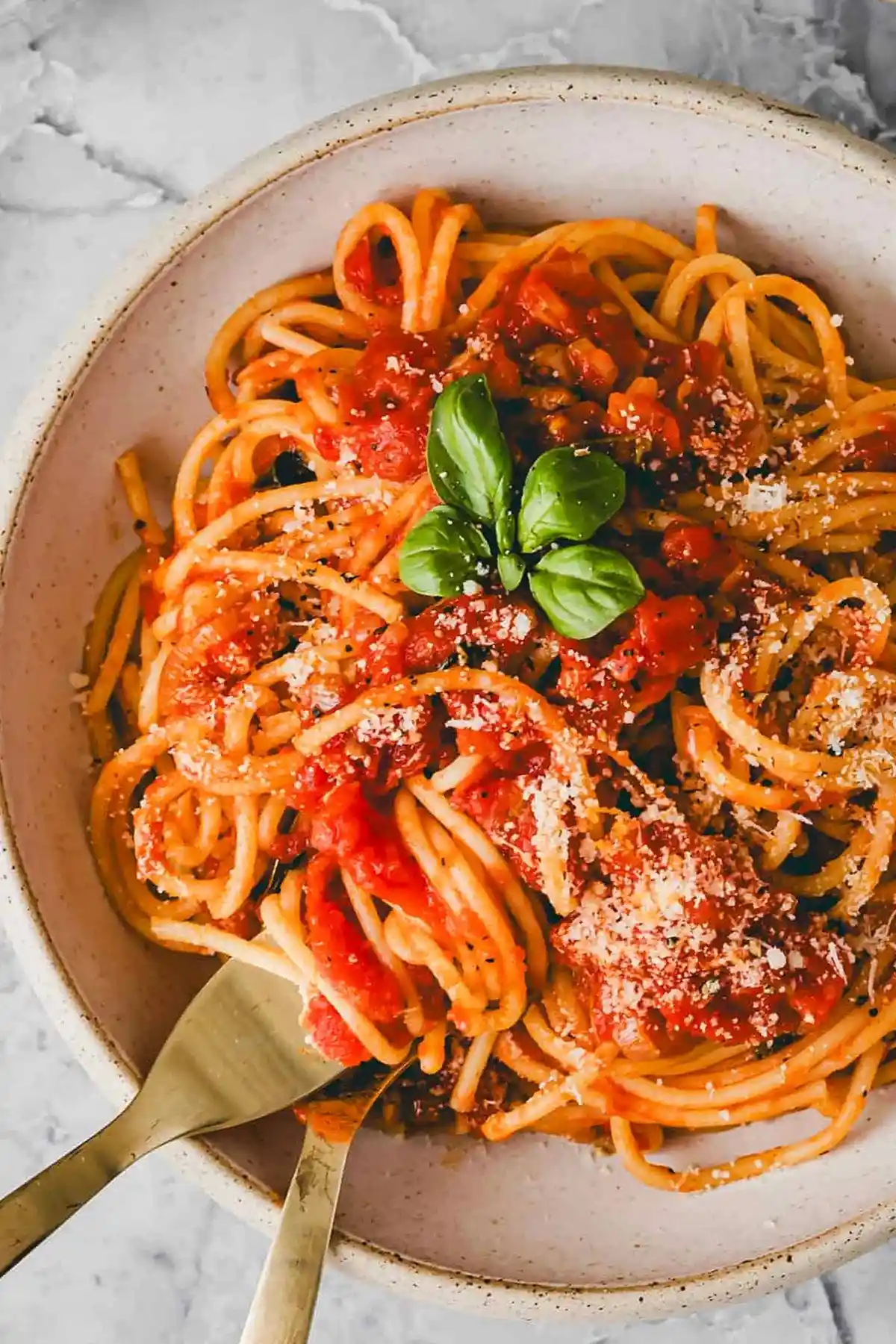 Spaghetti Pomodoro: Der italienische Klassiker 3 Spaghetti Pomodoro: Der italienische Klassiker